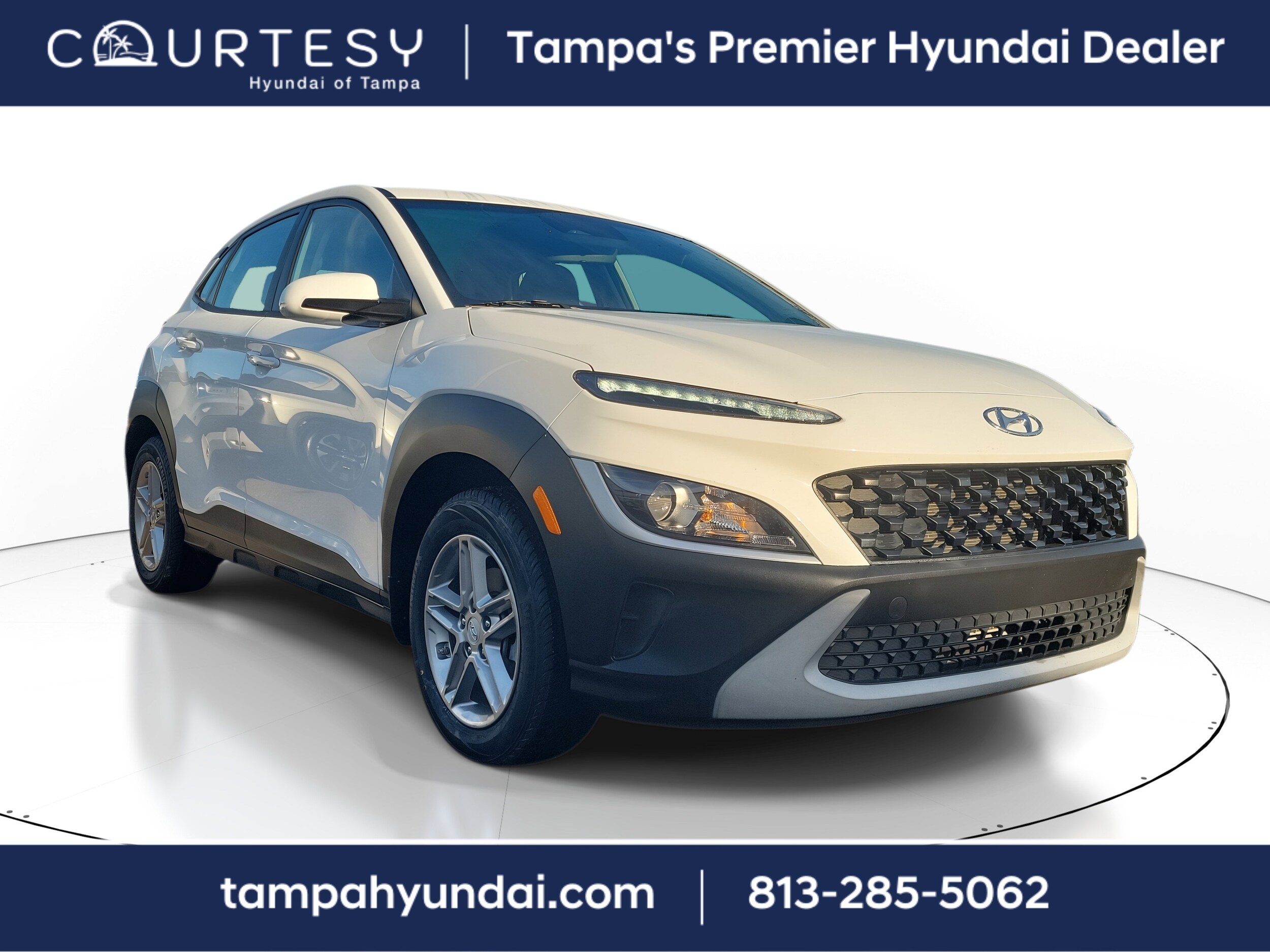 2022 Hyundai Kona SE photo 2