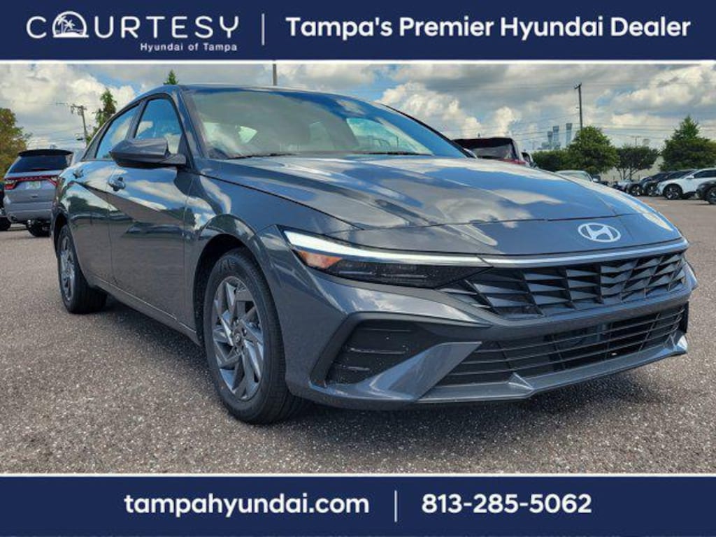 New 2025 Hyundai Elantra Hybrid Blue Sedan