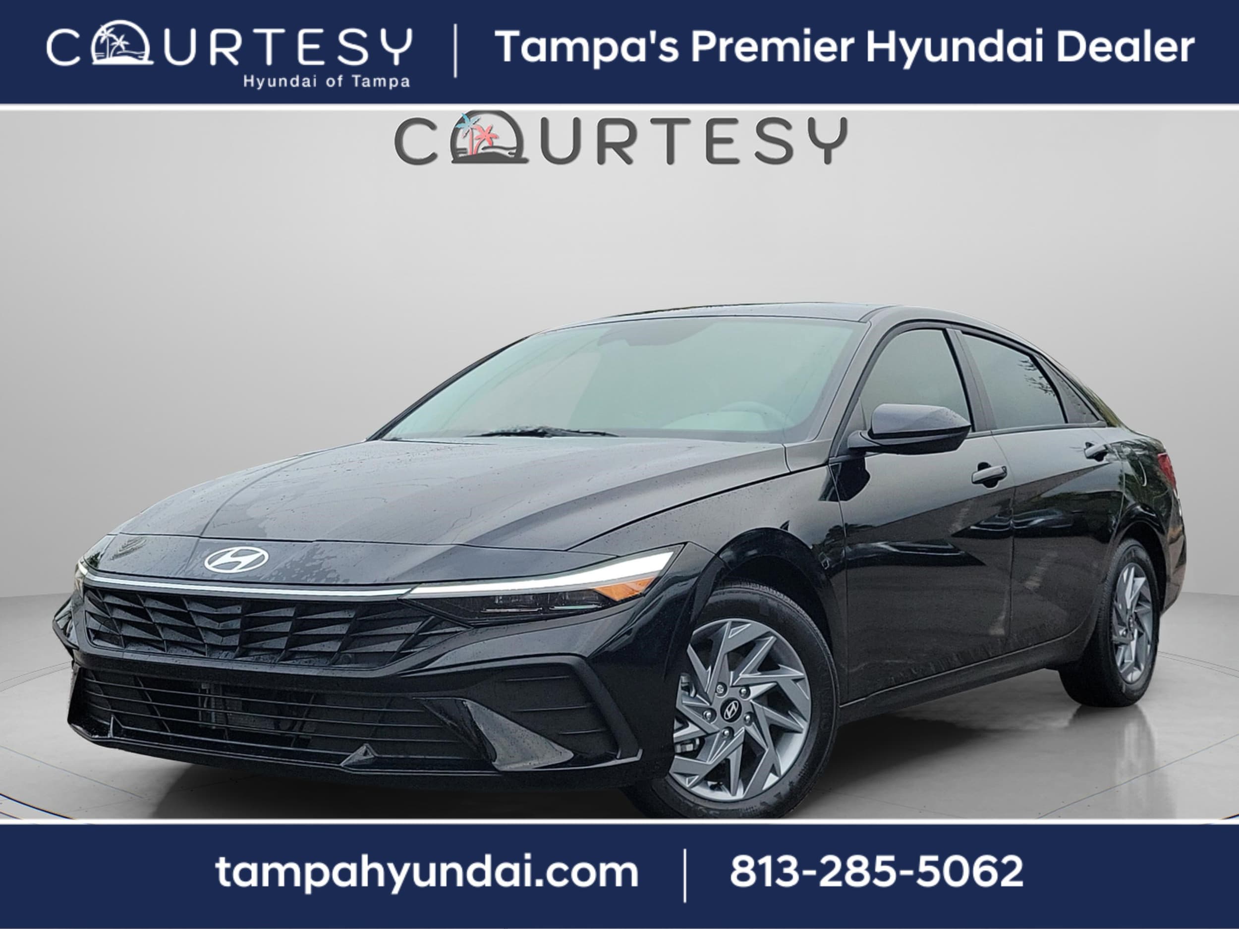 2025 Hyundai Elantra Blue's photo