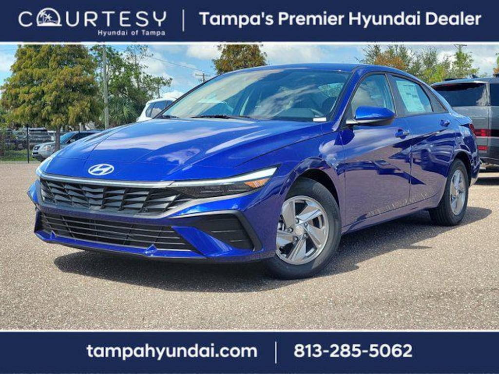 New 2025 Hyundai Elantra SE Sedan