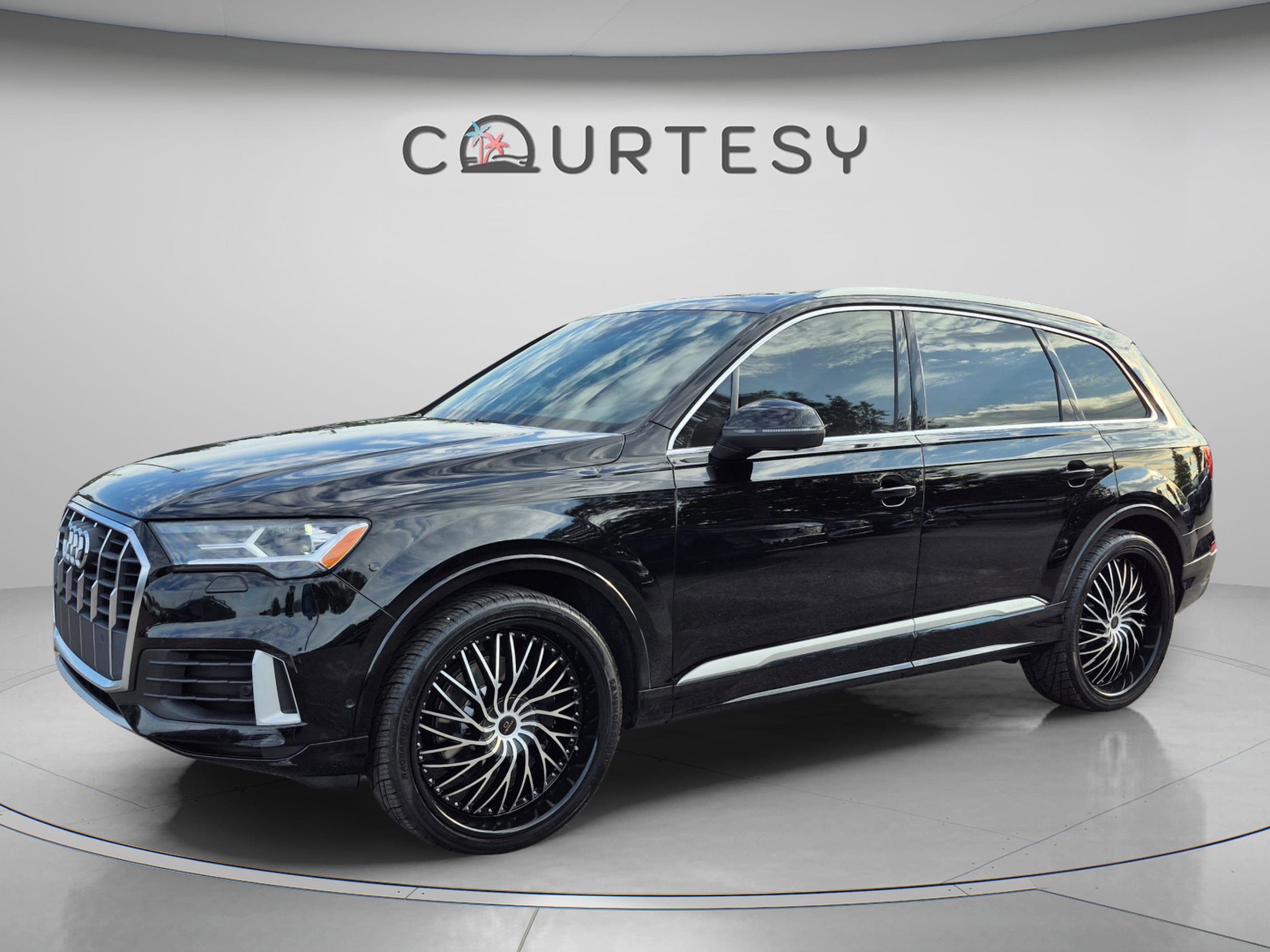 2020 Audi Q7 55 Premium Plus quattro Tiptronic's photo