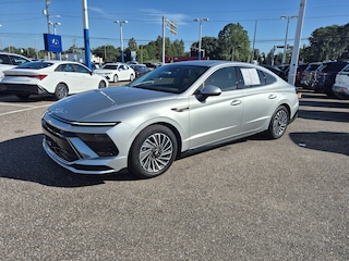 2025 Hyundai Sonata Hybrid SEL Sedan