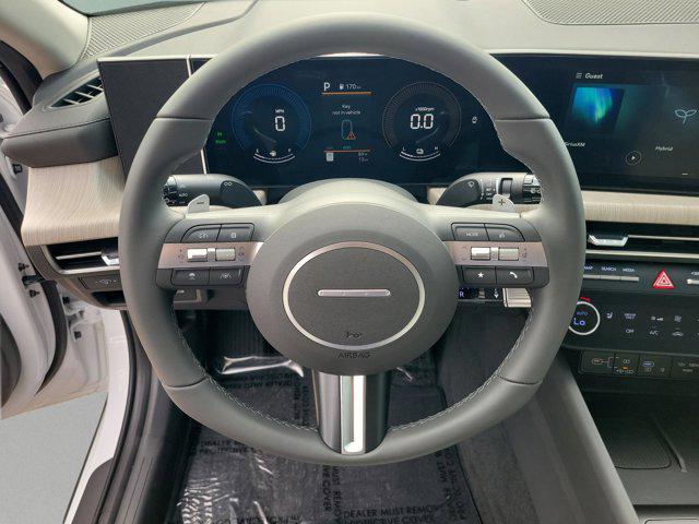 2025 Hyundai Sonata Hybrid SEL - Photo 18