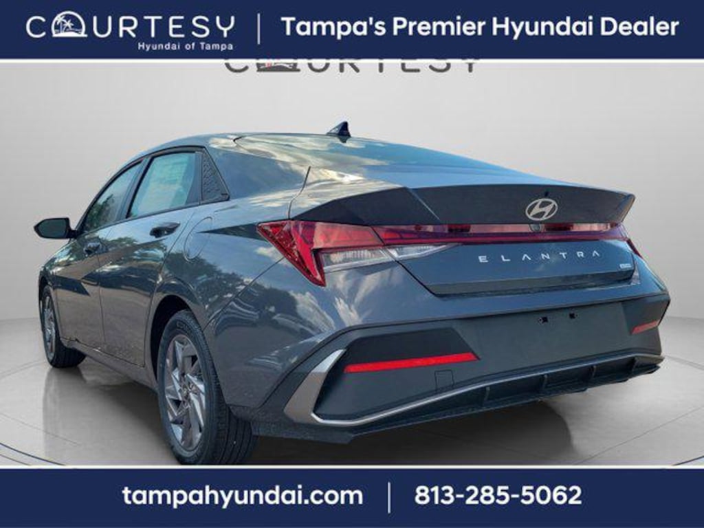 New 2025 Hyundai Elantra Hybrid Blue Sedan