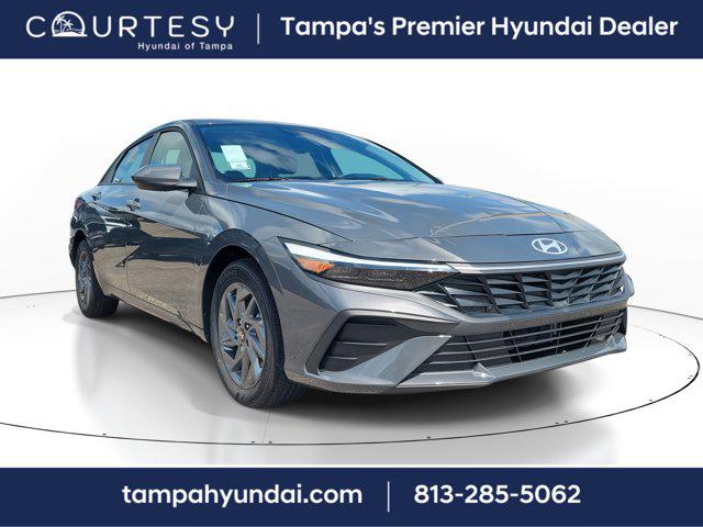 2025 Hyundai Elantra Hybrid Blue photo 2
