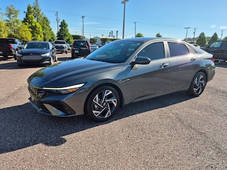 2024 Hyundai Elantra SEL Sedan