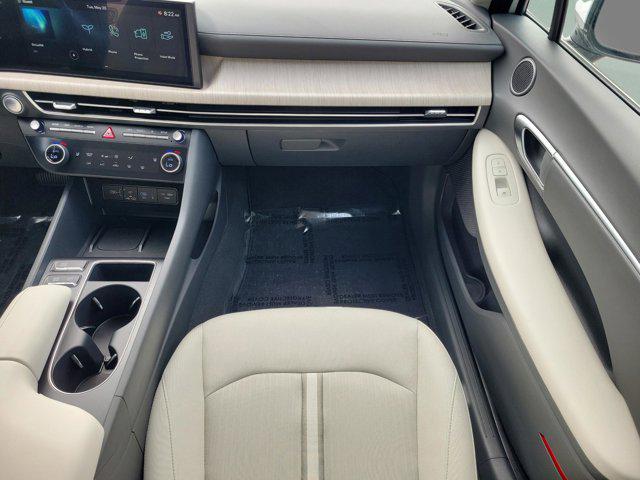 2025 Hyundai Sonata Hybrid SEL - Photo 12