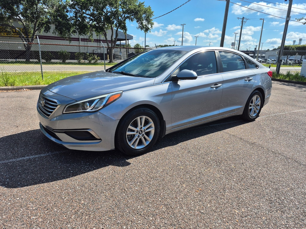 Used 2016 Hyundai Sonata SE Sedan