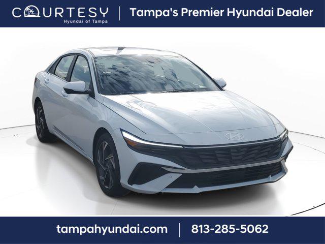 2025 Hyundai Elantra Limited photo 2