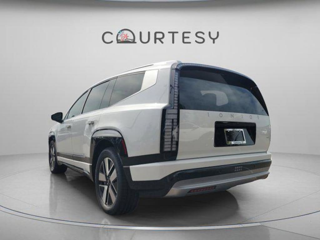 New 2026 Hyundai IONIQ 9 SEL SUV