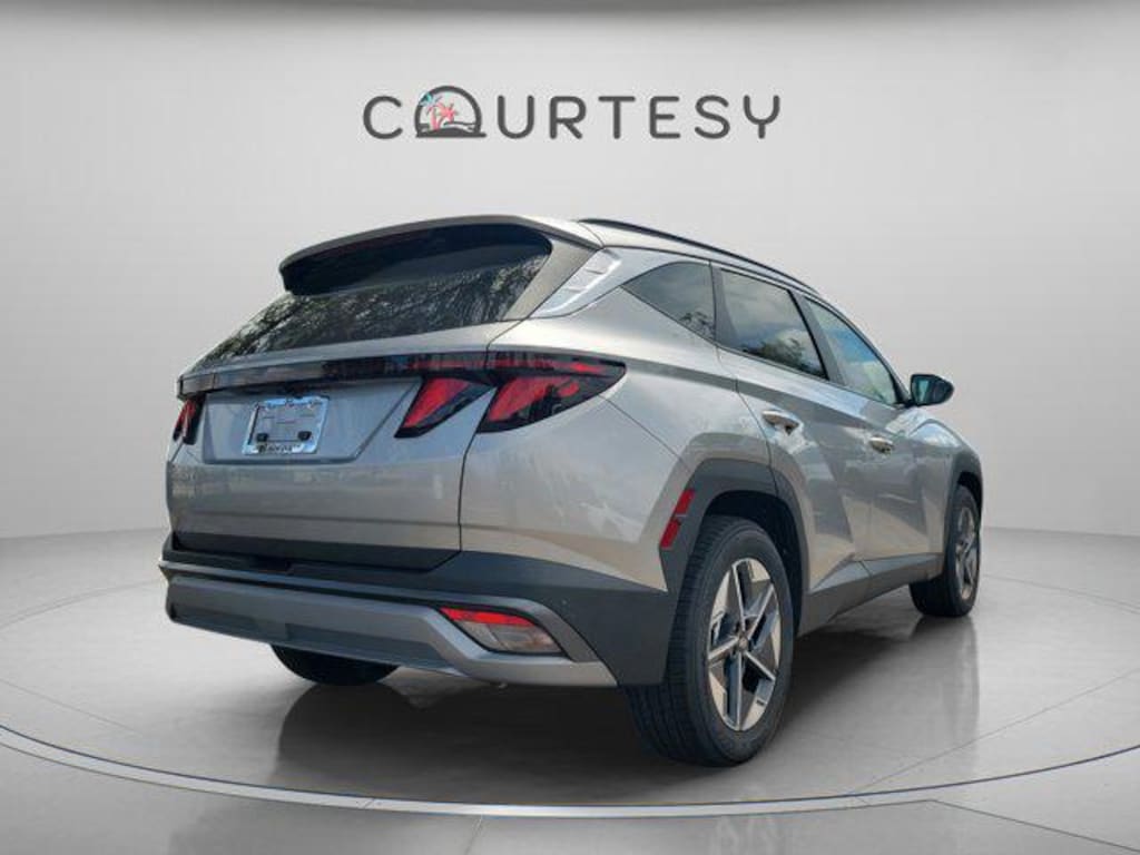 New 2026 Hyundai Tucson SEL FWD SUV