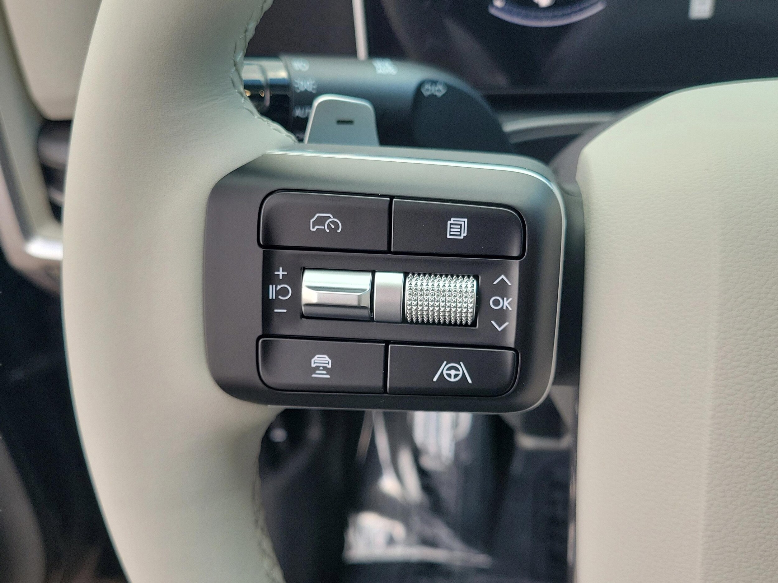 2026 Hyundai Santa Fe SE - Photo 12