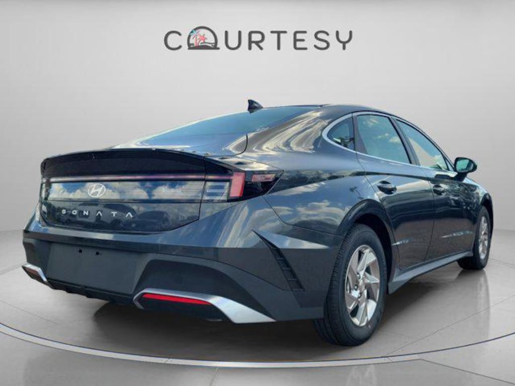 New 2026 Hyundai Sonata SE Sedan