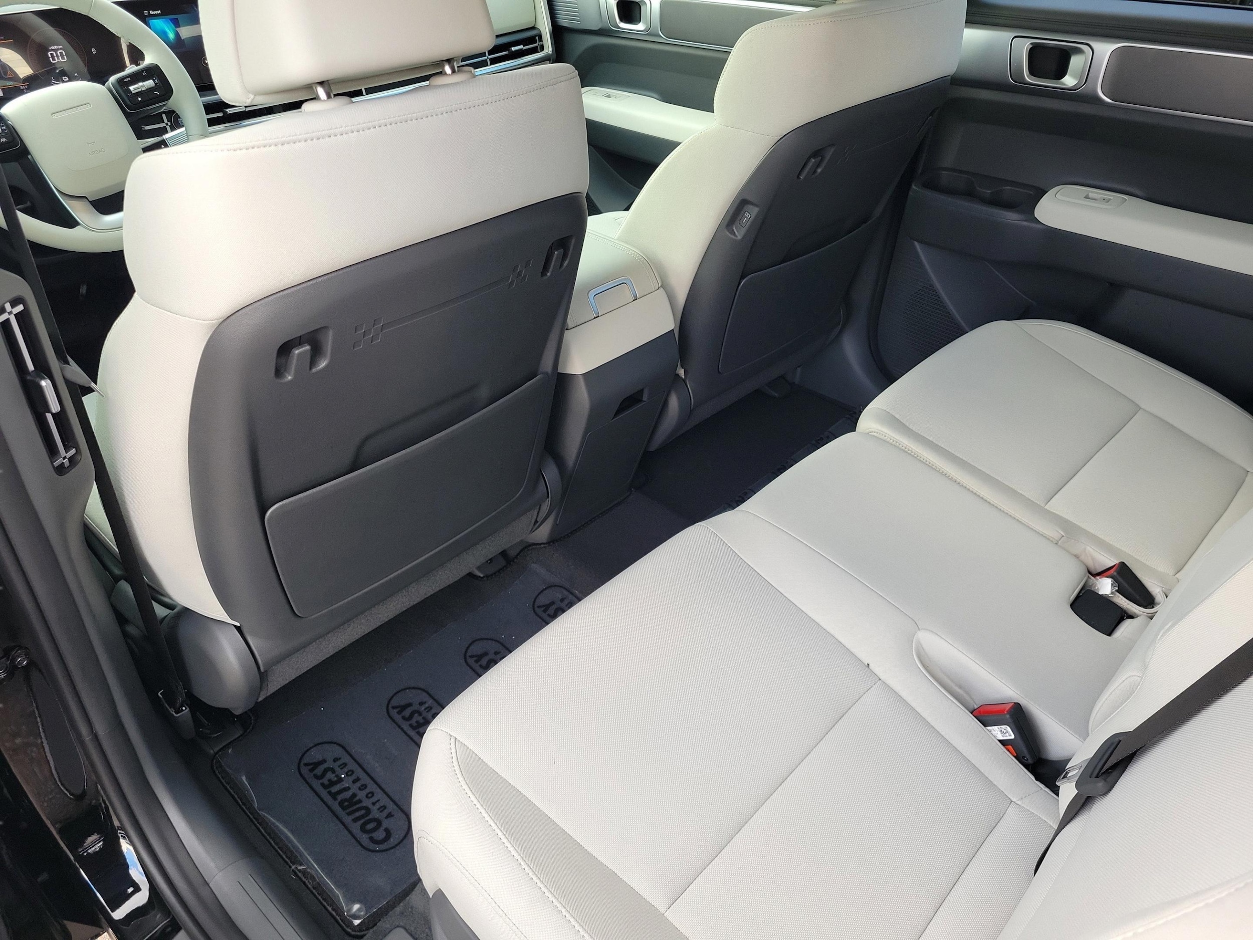 2026 Hyundai Santa Fe SE - Photo 24