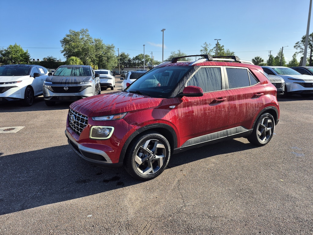 Certified 2022 Hyundai Venue Limited SUV