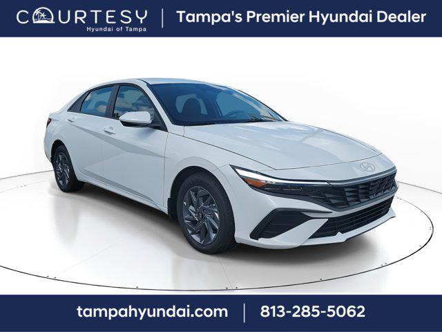 2025 Hyundai Elantra Hybrid Blue photo 2