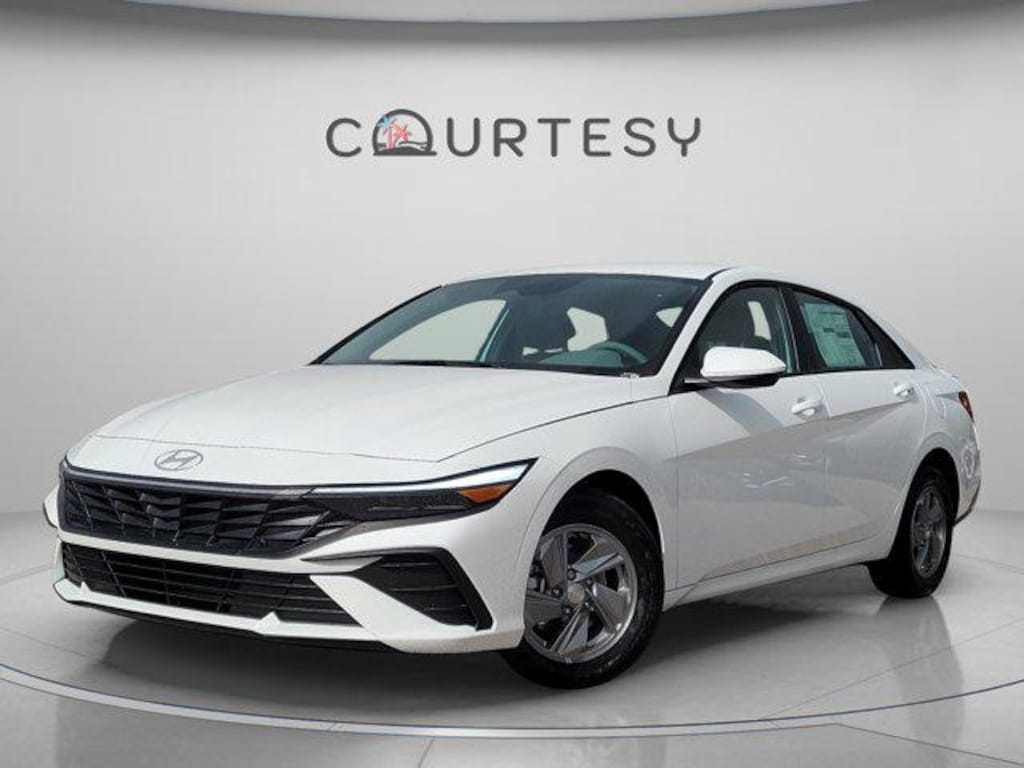 New 2026 Hyundai Elantra SE Sedan