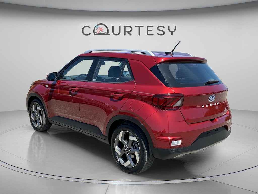 Certified 2024 Hyundai Venue Limited SUV