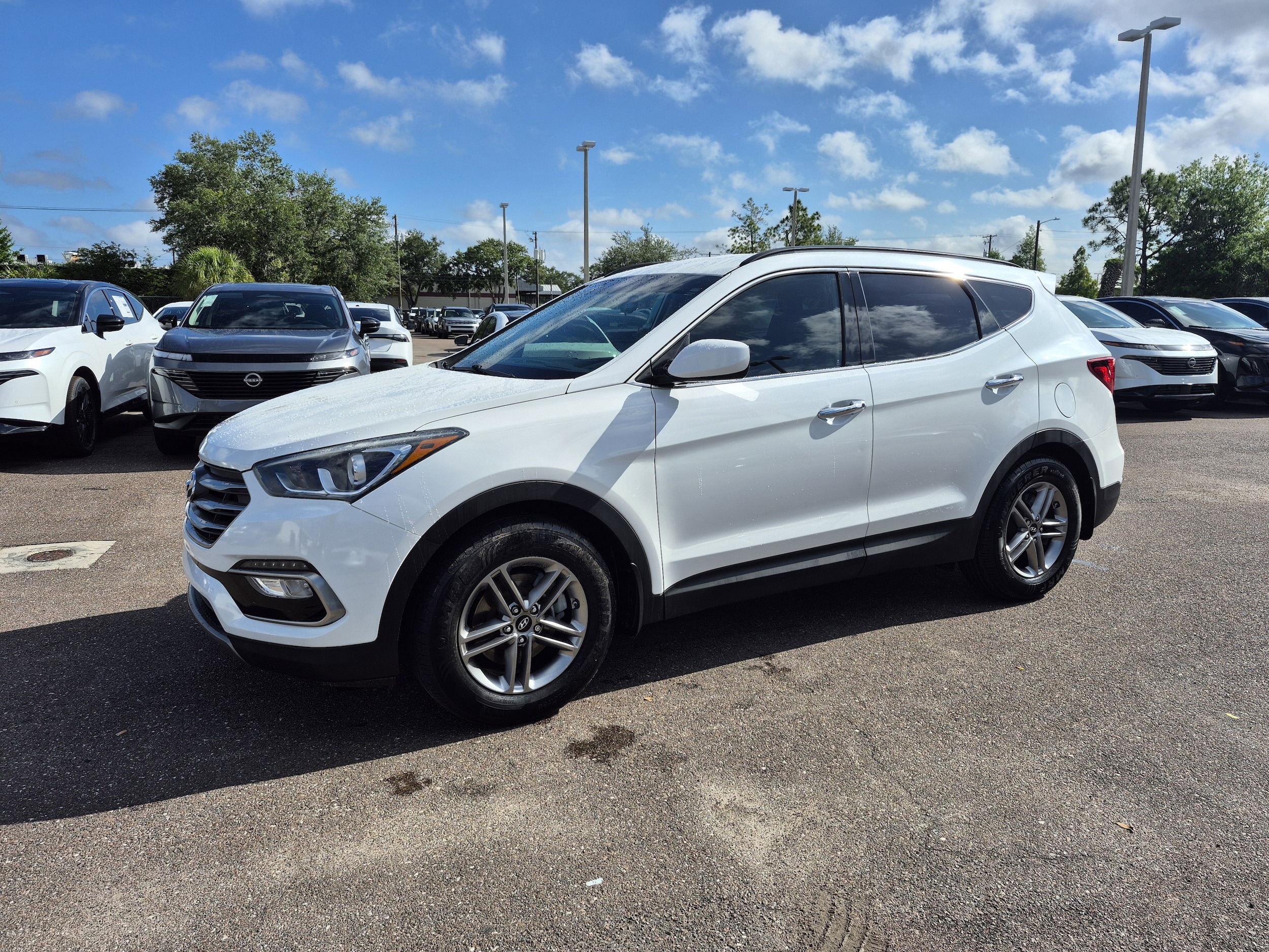 2017 Hyundai Santa Fe Sport's photo