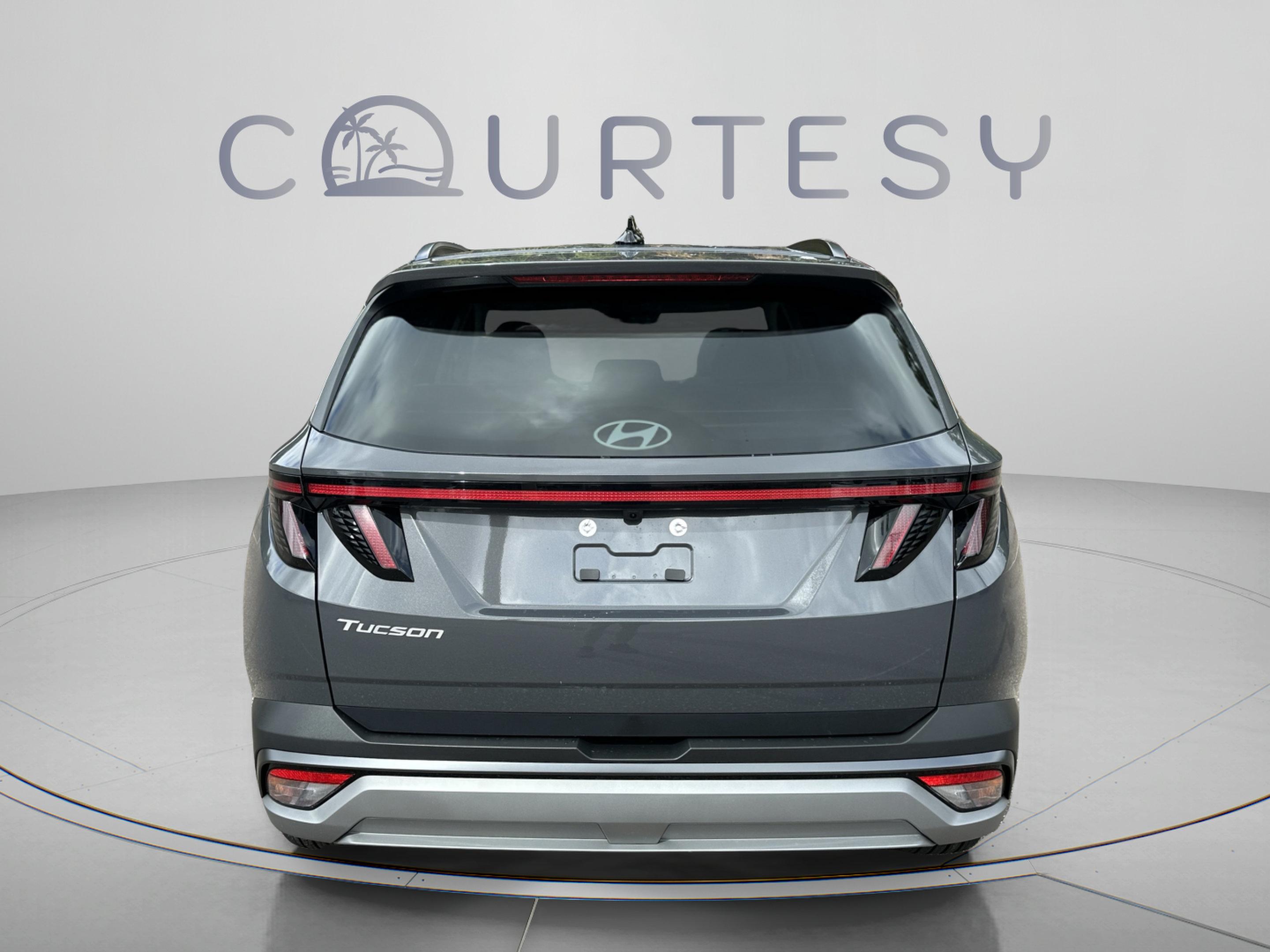 New 2026 Hyundai Tucson SEL Premium FWD SUV