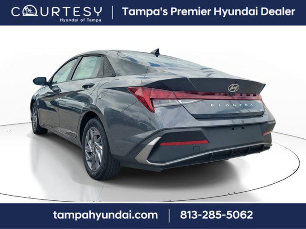 New 2025 Hyundai Elantra Hybrid Blue Sedan