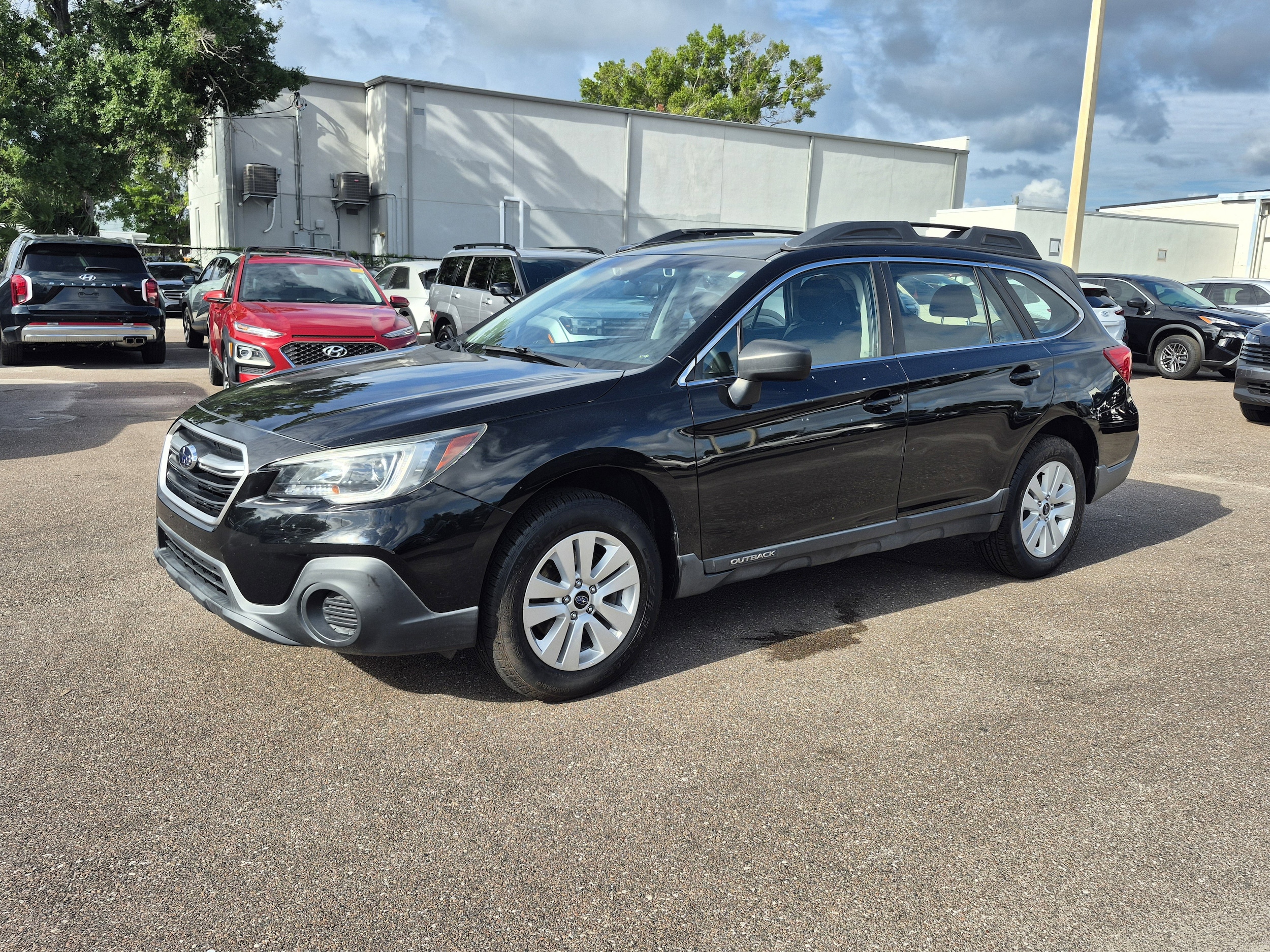 2019 Subaru Outback 2.5i's photo
