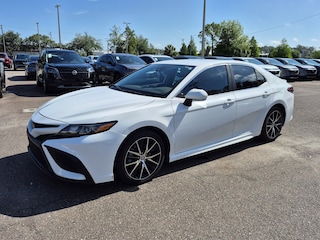 2023 Toyota Camry SE Sedan
