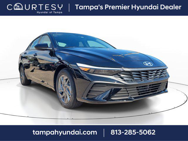 2026 Hyundai Elantra Hybrid Blue photo 2