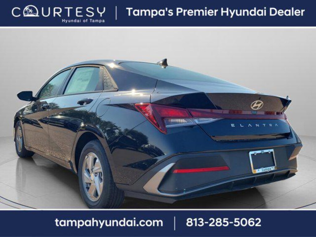 New 2026 Hyundai Elantra SE Sedan