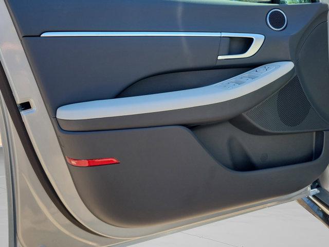 2025 Hyundai Sonata SEL - Photo 26