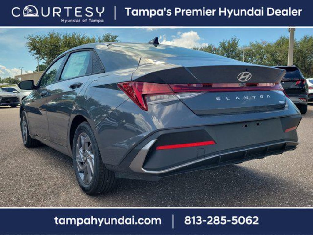 New 2025 Hyundai Elantra Hybrid Blue Sedan