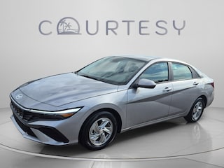 2025 Hyundai Elantra SE Sedan