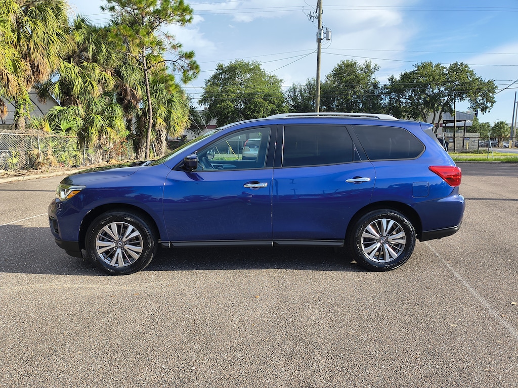 Used 2020 Nissan Pathfinder SL SUV