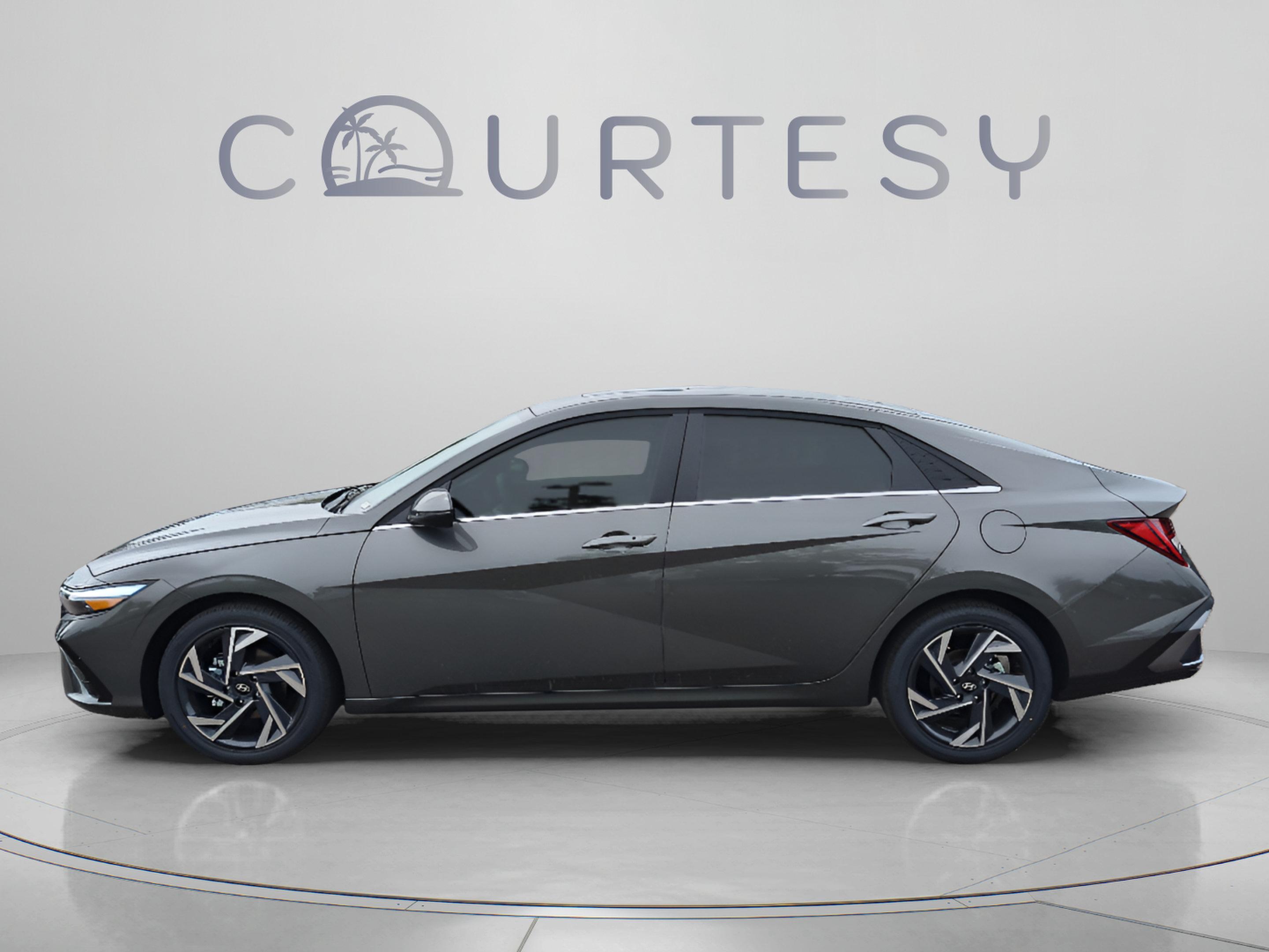 New 2026 Hyundai Elantra Limited Sedan