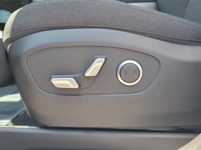 2026 Hyundai IONIQ 9 SE - Photo 15