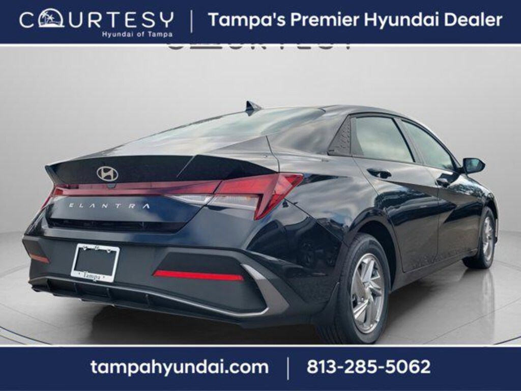 New 2026 Hyundai Elantra SE Sedan