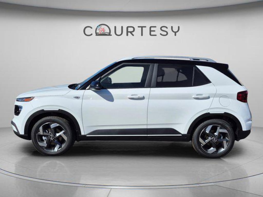 New 2026 Hyundai Venue SEL w/Two-Tone Roof SUV