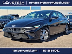 2025 Hyundai Elantra SE Sedan