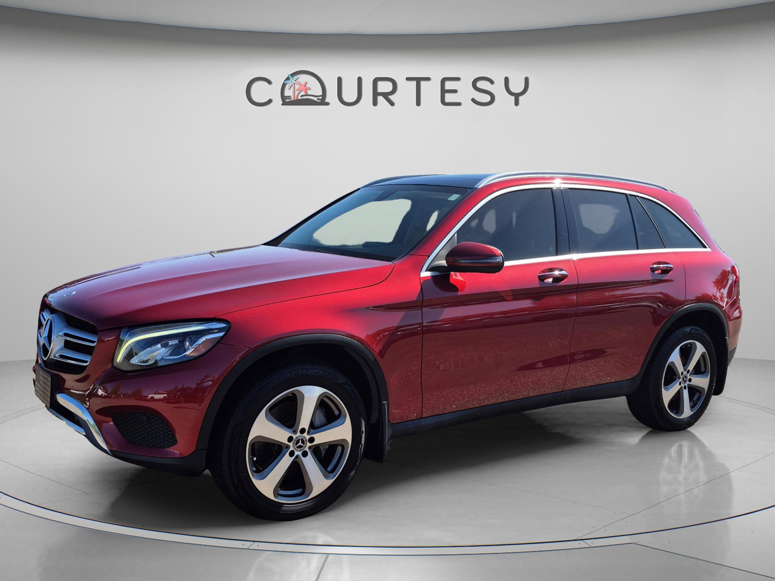 2018 Mercedes-Benz GLC GLC300 4MATIC's photo