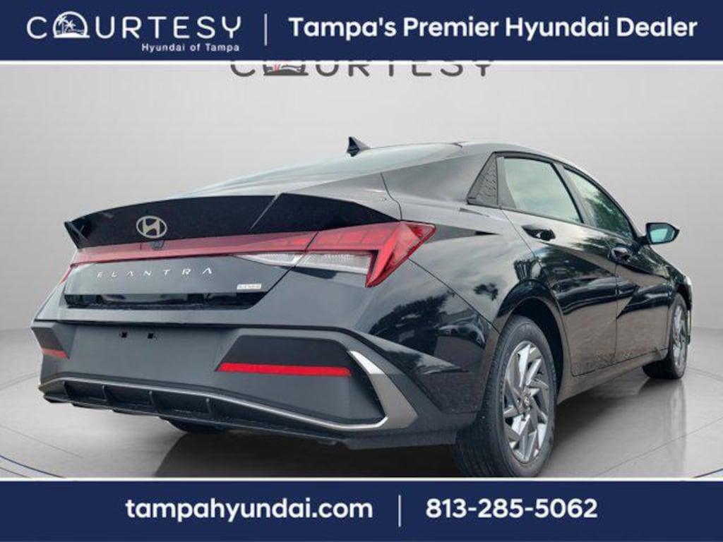 New 2025 Hyundai Elantra Hybrid Blue Sedan