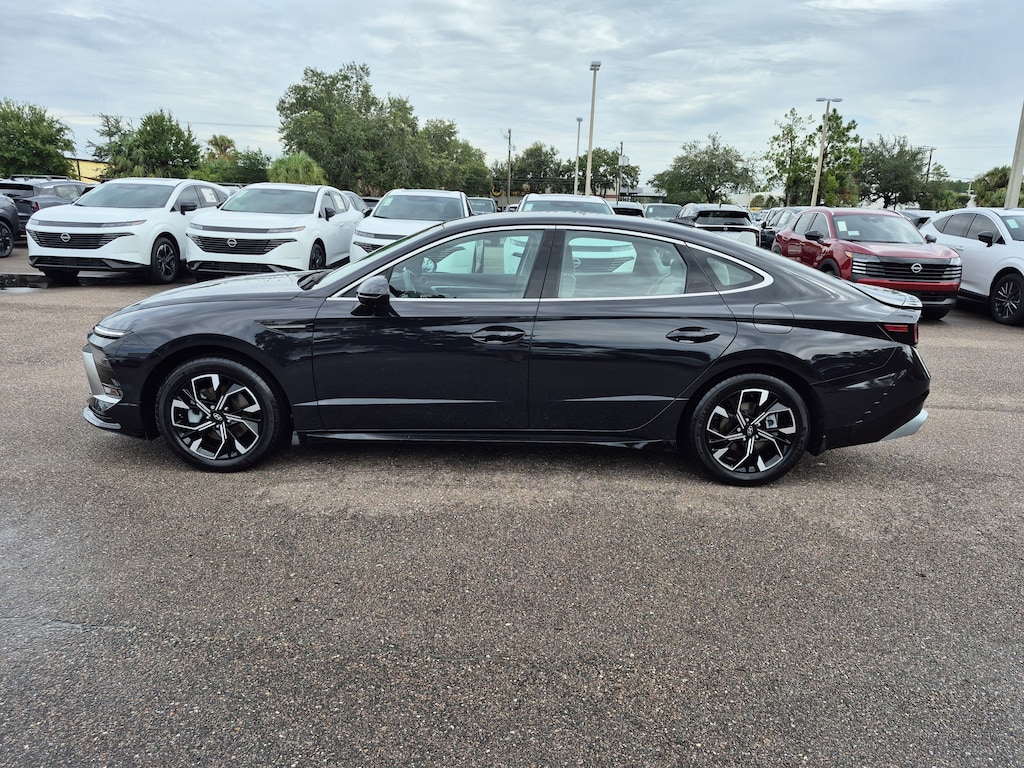 Used 2024 Hyundai Sonata SEL Sedan
