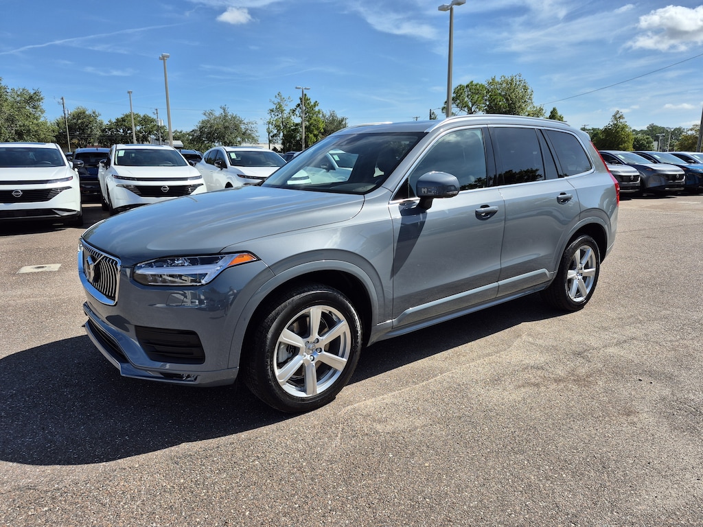 Used 2021 Volvo XC90 T6 Momentum 7 Passenger SUV
