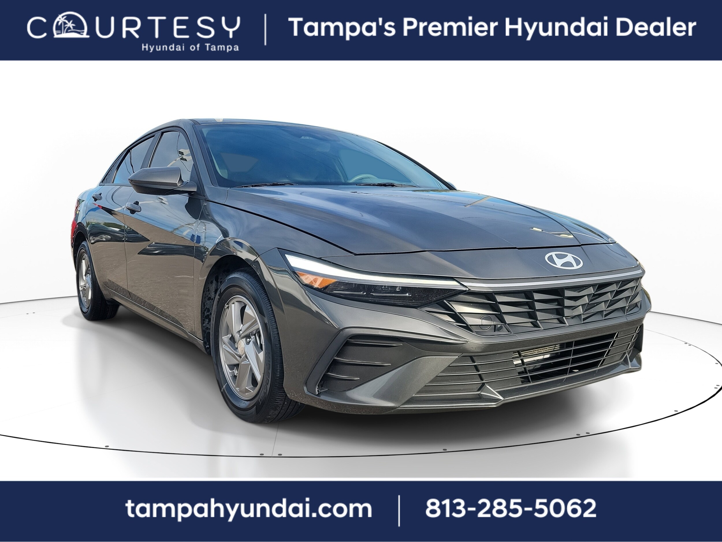 2024 Hyundai Elantra SE photo 2