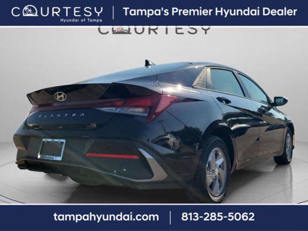 New 2026 Hyundai Elantra SE Sedan