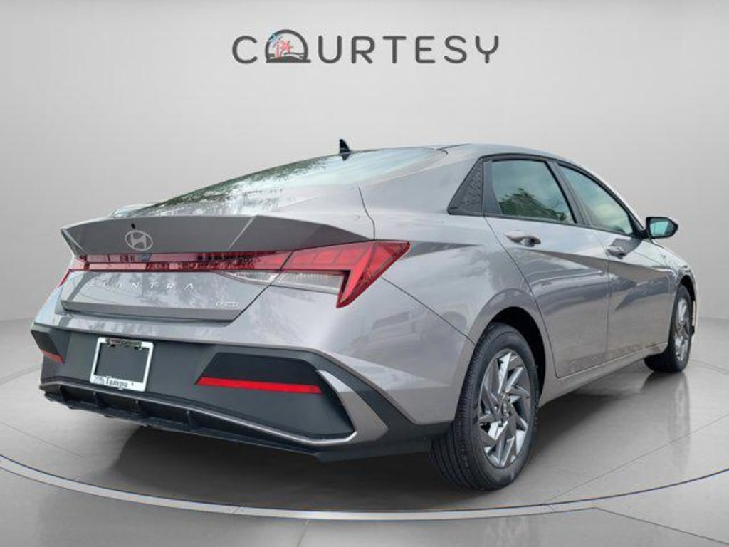 New 2025 Hyundai Elantra Hybrid Blue Sedan