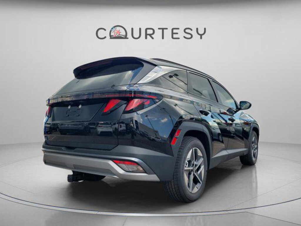 New 2026 Hyundai Tucson SEL FWD SUV