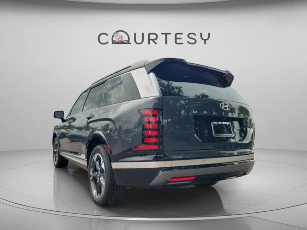 New 2026 Hyundai Palisade Limited FWD SUV