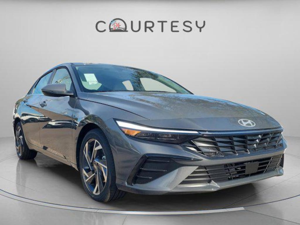 New 2026 Hyundai Elantra Limited Sedan