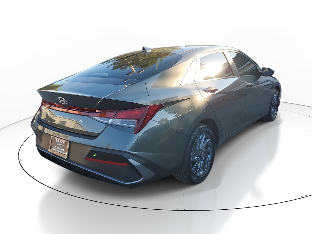 Used 2024 Hyundai Elantra SEL Sedan