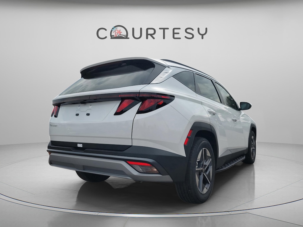 New 2026 Hyundai Tucson SEL FWD SUV